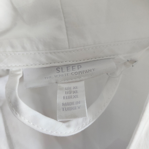 White Collection Robe - Picture 2 of 4